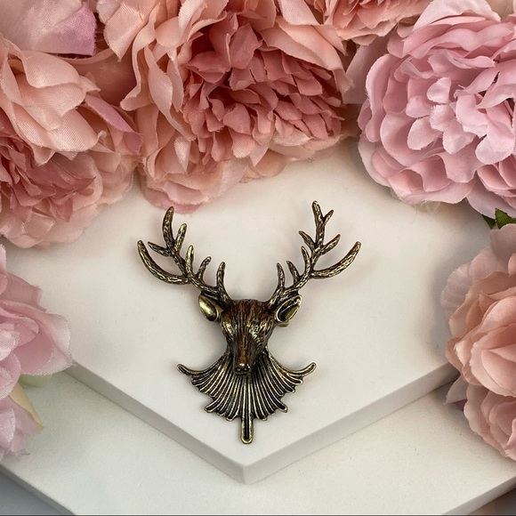 Antiqued Bronze Buck Deer Head Brooch Lapel Pin - Picture 8 of 14